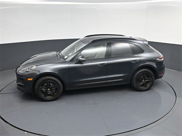 2022 Porsche Macan Base
