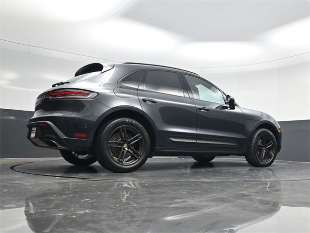 2022 Porsche Macan Base