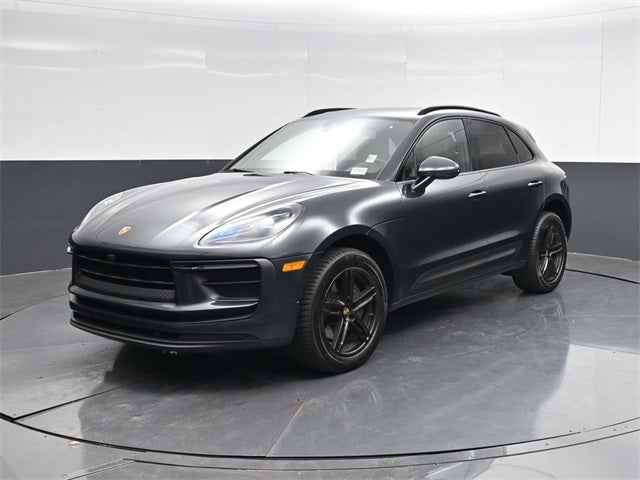 2022 Porsche Macan Base