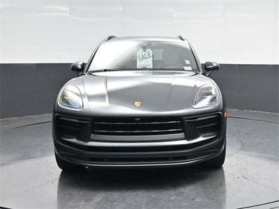2022 Porsche Macan Base