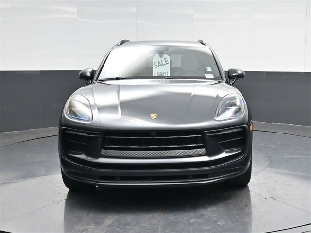 2022 Porsche Macan Base