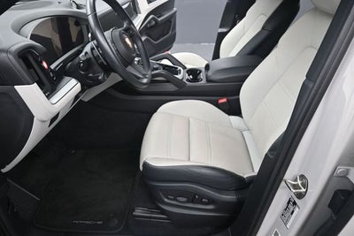 2024 Porsche Cayenne Coupe Base