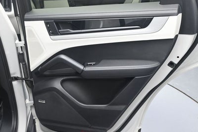 2024 Porsche Cayenne Coupe Base