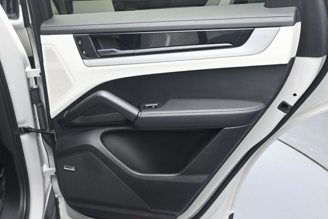 2024 Porsche Cayenne Coupe Base