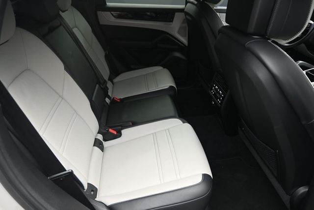 2024 Porsche Cayenne Coupe Base