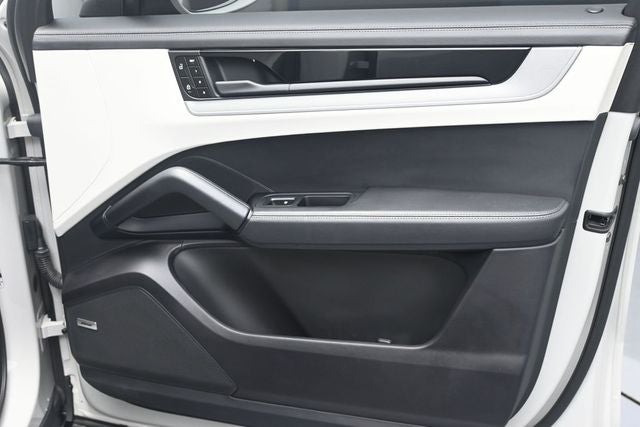 2024 Porsche Cayenne Coupe Base