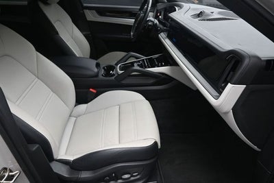 2024 Porsche Cayenne Coupe Base