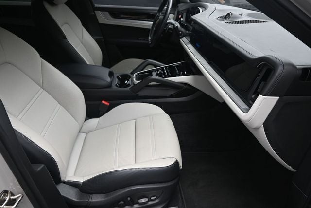 2024 Porsche Cayenne Coupe Base