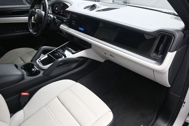 2024 Porsche Cayenne Coupe Base