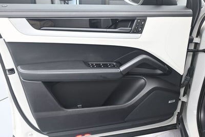 2024 Porsche Cayenne Coupe Base