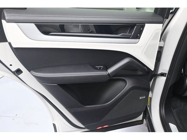 2024 Porsche Cayenne Coupe Base