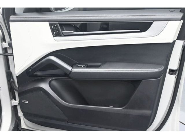 2024 Porsche Cayenne Coupe Base