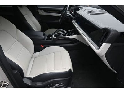 2024 Porsche Cayenne Coupe Base