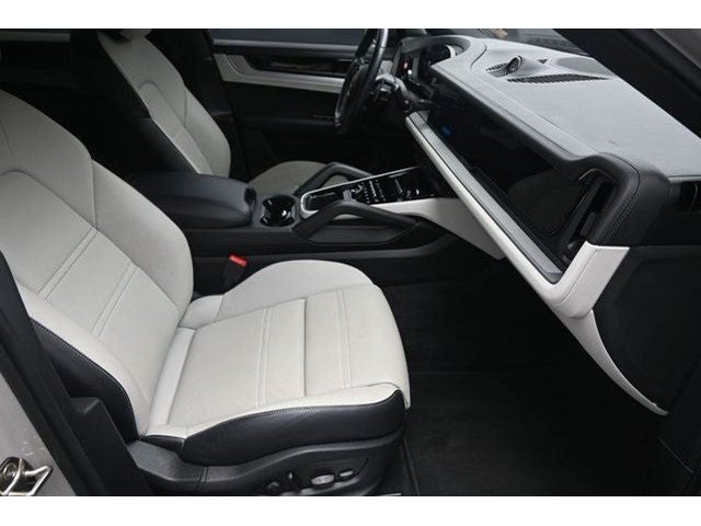 2024 Porsche Cayenne Coupe Base