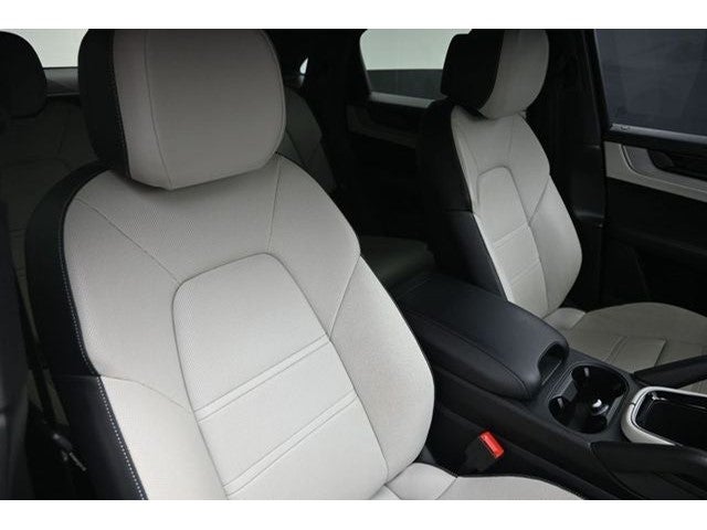 2024 Porsche Cayenne Coupe Base