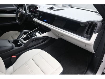 2024 Porsche Cayenne Coupe Base