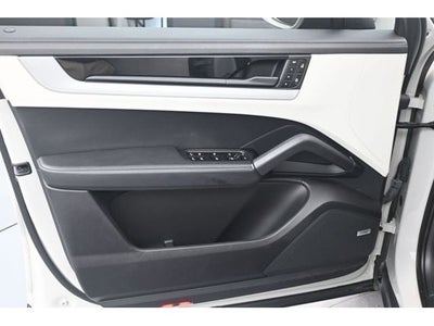 2024 Porsche Cayenne Coupe Base