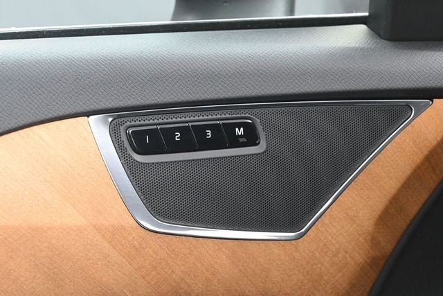 2023 Volvo XC90 B6 Core