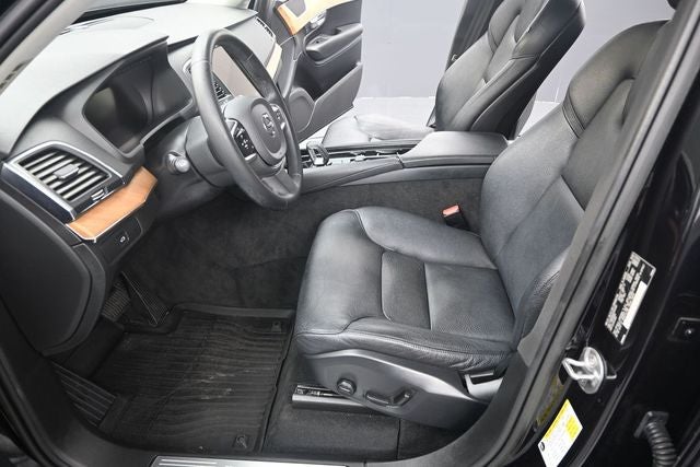 2023 Volvo XC90 B6 Core