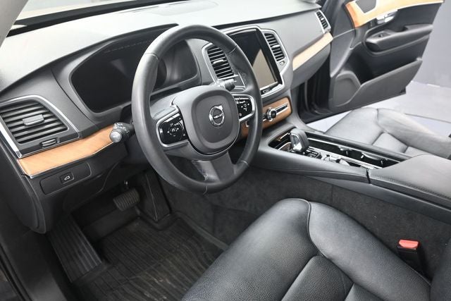 2023 Volvo XC90 B6 Core