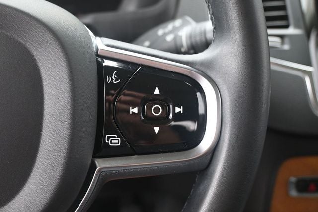2023 Volvo XC90 B6 Core