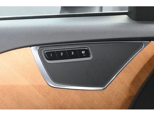2023 Volvo XC90 B6 Core