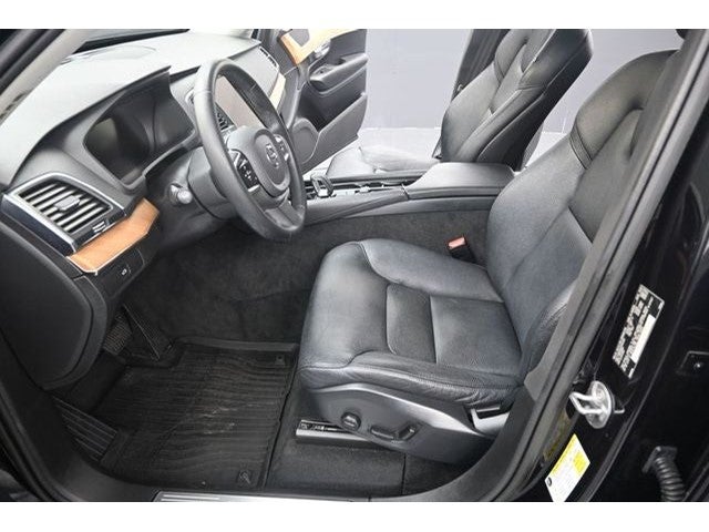 2023 Volvo XC90 B6 Core