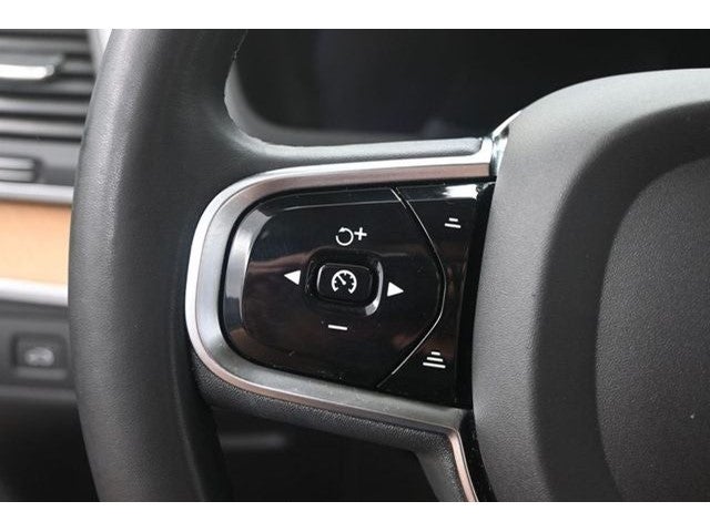 2023 Volvo XC90 B6 Core