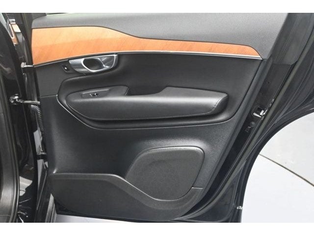 2023 Volvo XC90 B6 Core
