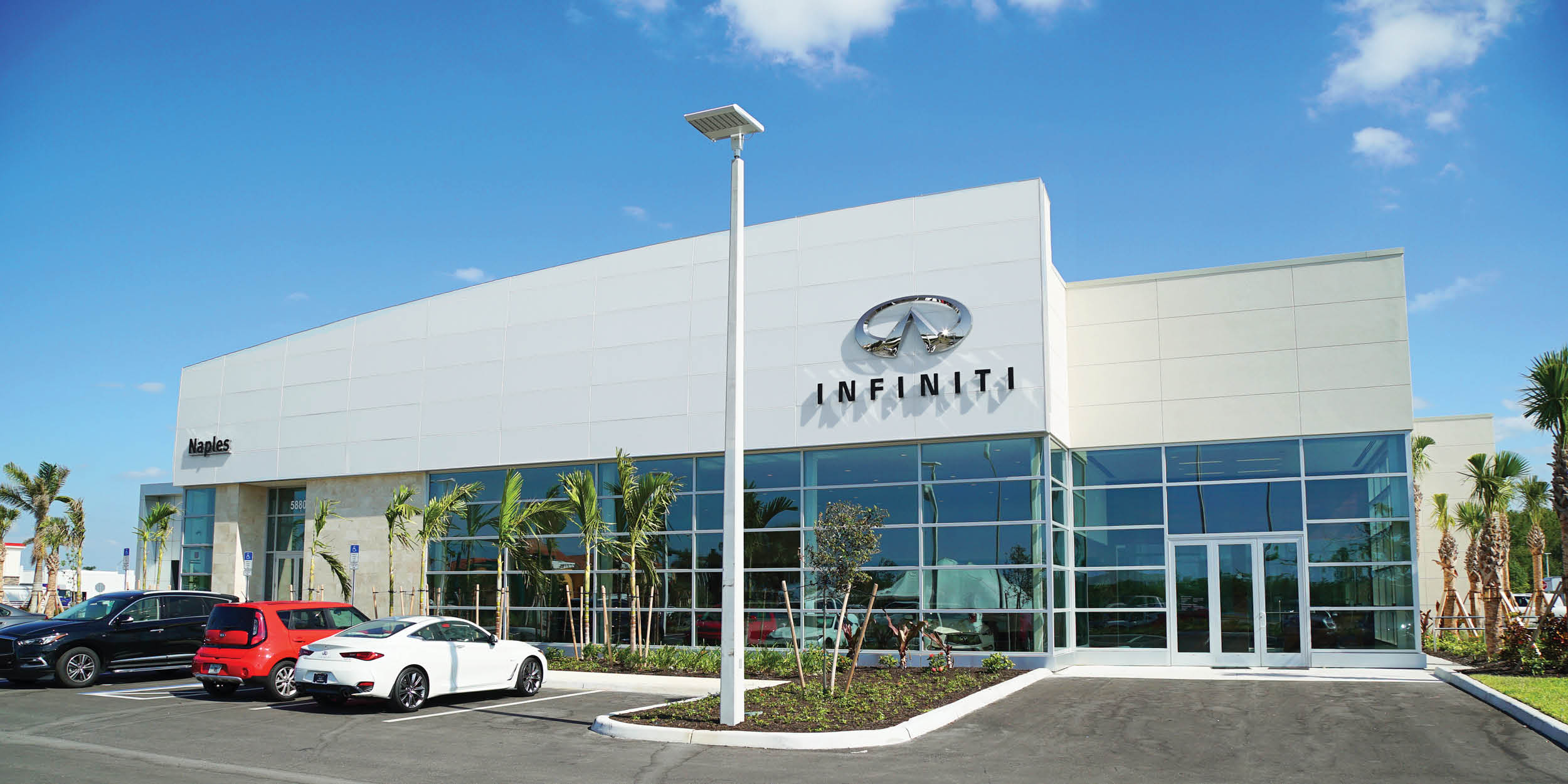 Naples INFINITI – Dealership